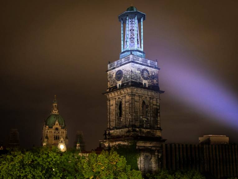 Aegidienkirche im Lichtkegel der Taschenlampe